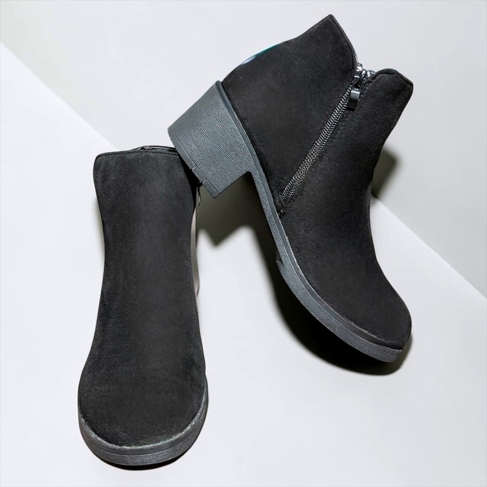 Womens Black Faux Suede Ankle Boots Side Zip Block Heel Booties Size 9/10